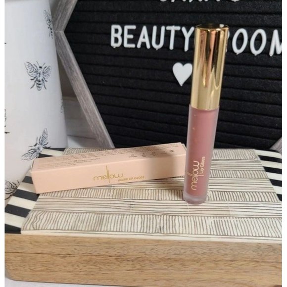 Mellow Cosmetics liquid lip gloss - Picture 2 of 4